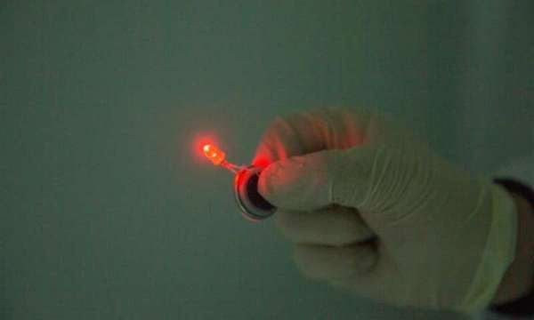 成本更低更安全！韩国科学家研发“海水电池”有望取代锂电池