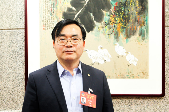 福田欧辉氢燃料电池客车商业化运营！丰田携壳牌增设7座加氢站！