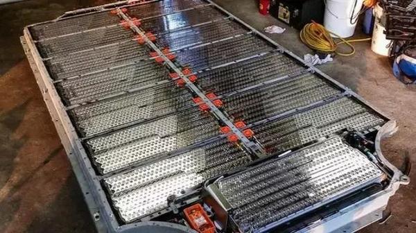 将用于特斯拉Model3 2170锂电池全面替代18650？