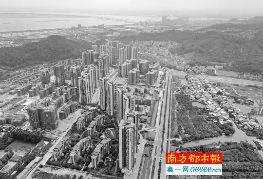 广州南沙自贸区经济发展快速，大片楼盘拔地而起