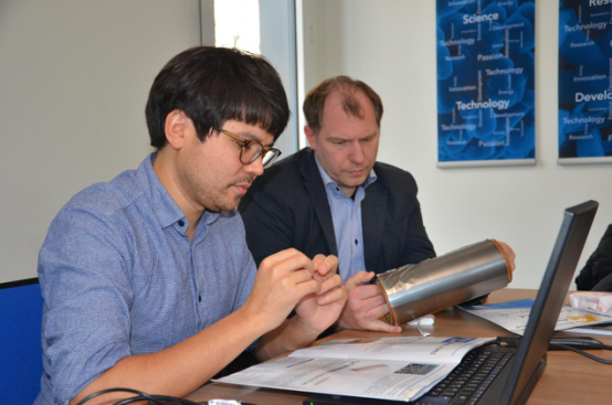 德国明斯特大学电池研究中心人员