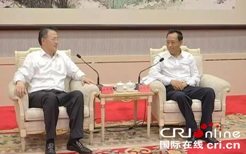 汕头市委书记陈良贤（右）、正道集团有限公司首席执行官徐建国（左）