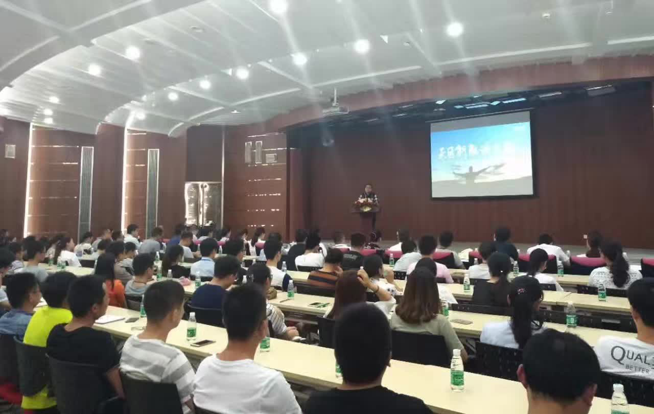 天臣新能源之路：怀抱梦想 路在脚下