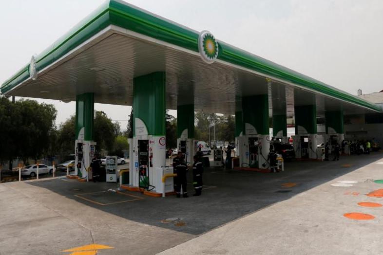 转型电动车成必然 英国石油公司欲促成电动车充电站合作