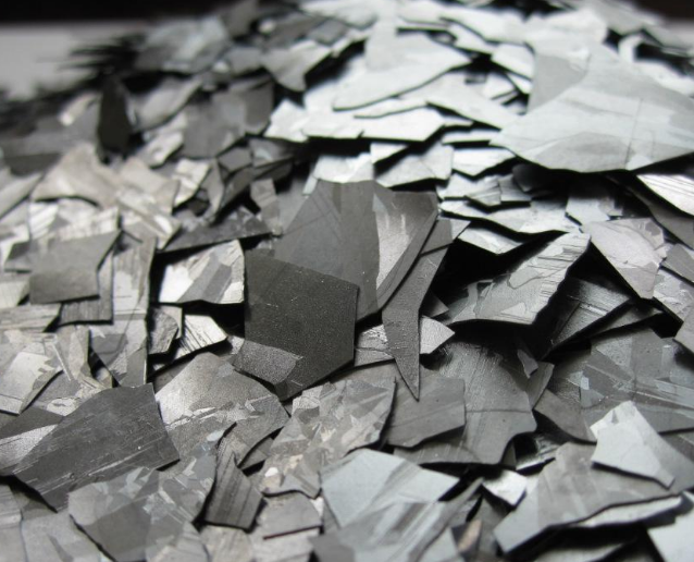 光伏中下游仍受挤压 硅料短缺稍有缓解