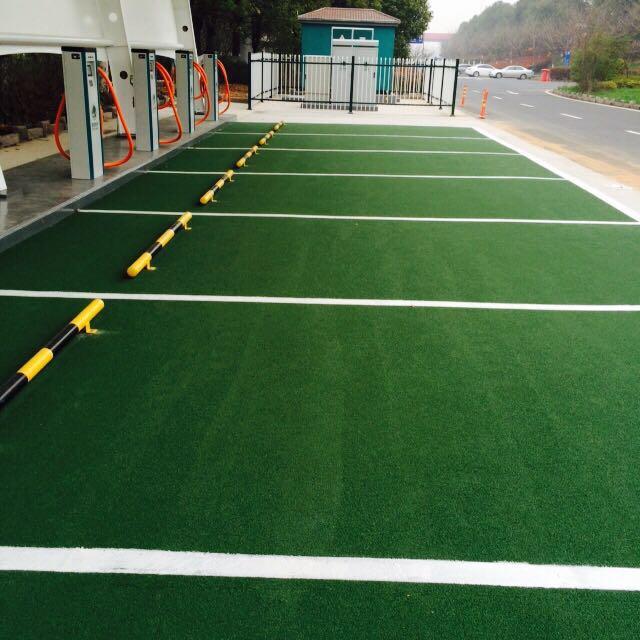 南京彩色路面助力充电桩