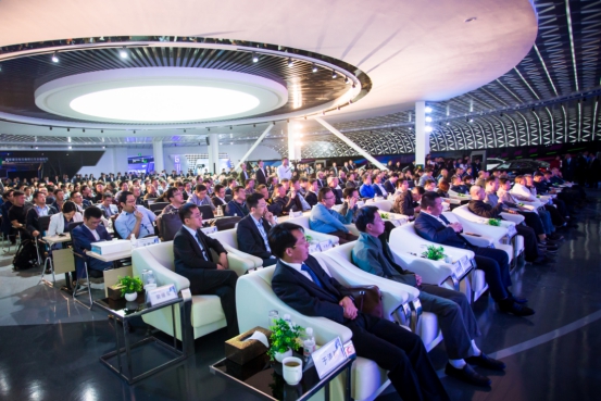 特锐德发布”汽车充电网”与“新能源微网”双向融合系统