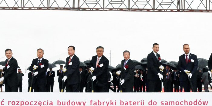 LG化学计划在波兰建造欧洲最大电动车电池厂