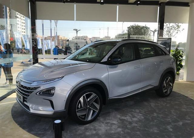 续航可达800km 现代新氢燃料电池车首发