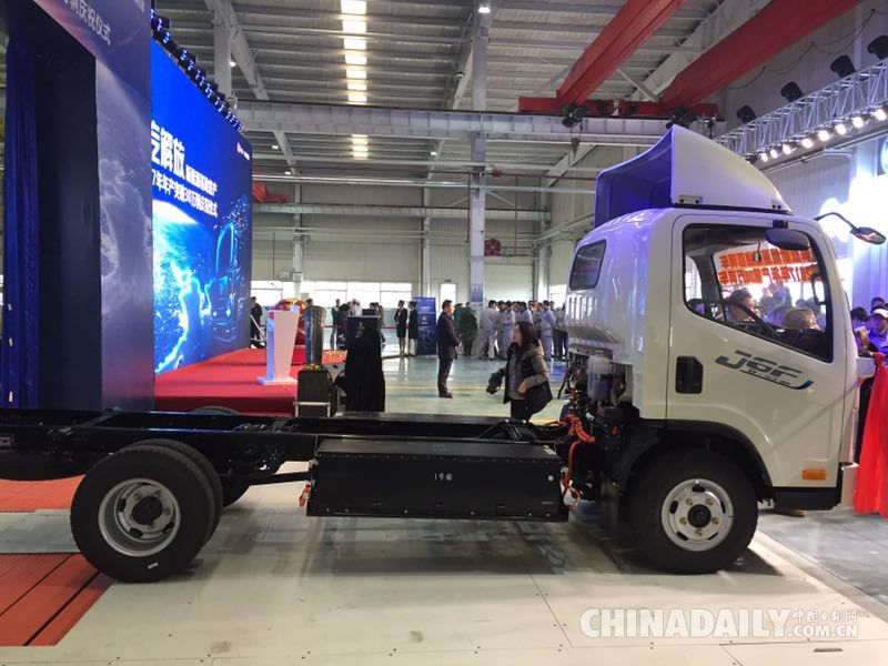 中国自主汽车品牌一汽解放新能源基地在青岛建成投产