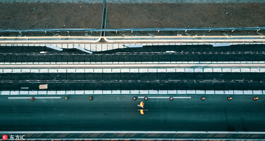 济南正建设全球首条光伏高速公路 年底竣工通车发电