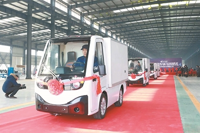 首辆纯电动物流汽车“迈乔”在淮安下线 首辆纯电动物流汽车“迈乔”在淮安下线