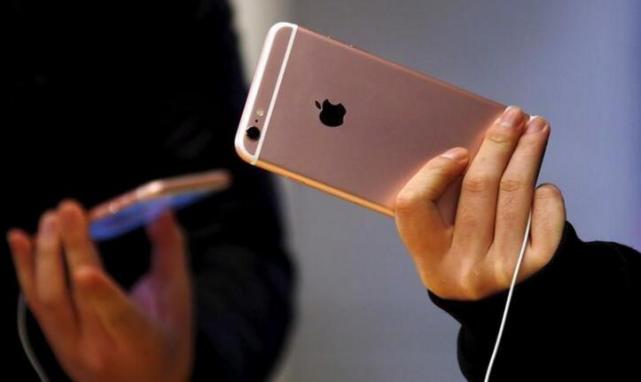 苹果称iPhone“降速门”事件后用户更换电池需求强劲