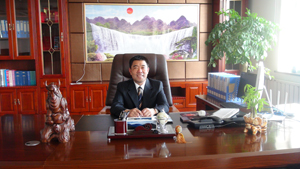 鸿图隔膜张汉鸿：祝愿在新的一年里 克服困难 迎难而上 宏图大展 再创佳绩！