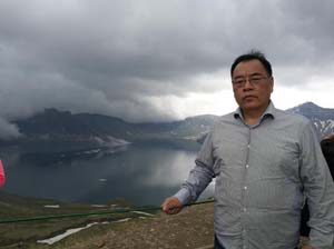 北京大学新能源材料与技术实验室 教授 其鲁