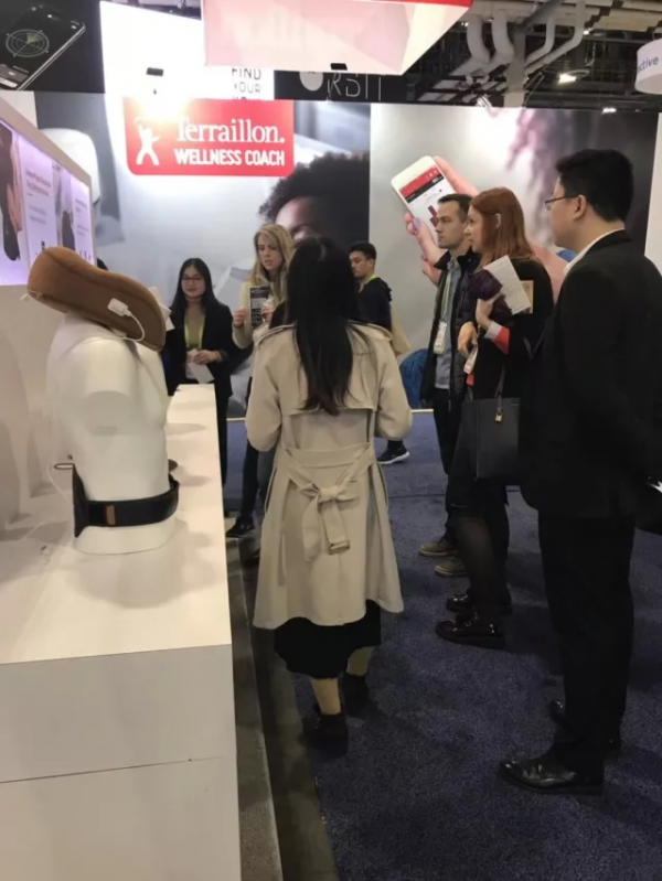 深圳烯旺石墨烯点亮美国CES展  发热服亮相冬奥会