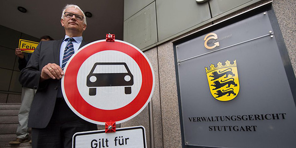 燃油车还是新能源车：德国汽车产业的艰难转型