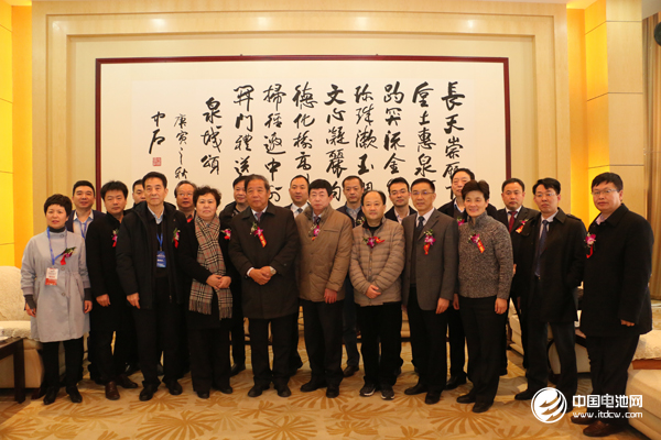 聚焦微型电动车 2018第12届山东国际新能源汽车电动车展览会开幕