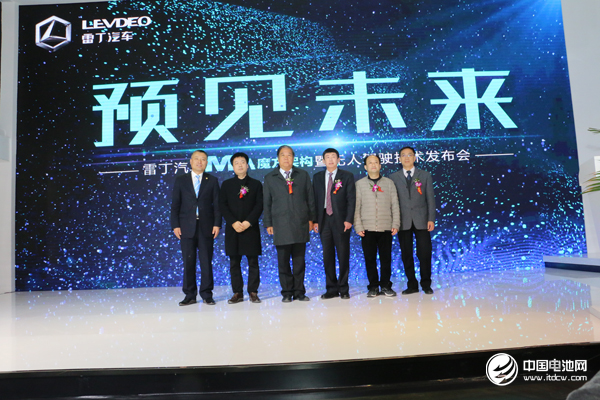 聚焦微型电动车 2018第12届山东国际新能源汽车电动车展览会开幕