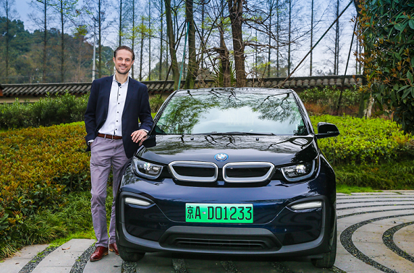 宝马新能源再发力 2018年底中国即时充电桩数量将突破8万个