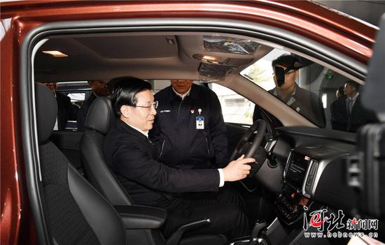 河北省委书记王东峰来沧州明珠调研 强调要创新发展、绿色发展