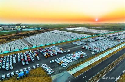 新能源汽车产量大幅增长 青岛汽车业驰入新能源赛道