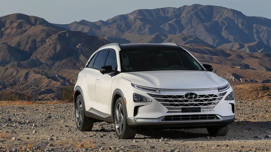 真正的零排放 实拍现代氢燃料电池车Nexo