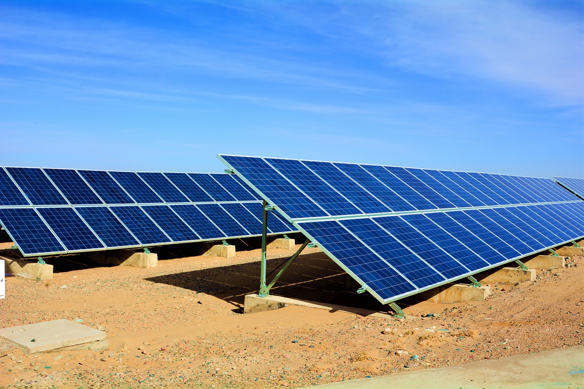 融资难限制分布式发展 多家光伏企业探索新出路