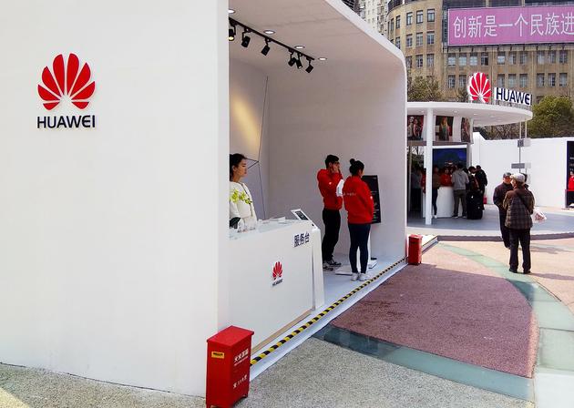 智能手机进入创新瓶颈期 出货量大跌巨头暗战海外市场