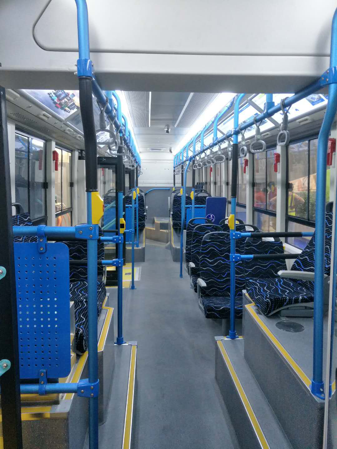 银隆亮相迪拜交通展 加速拓展海外市场