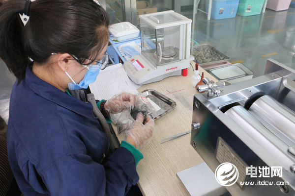 无界科技正极材料年内欲增产能1000吨 未来3年或达8000吨