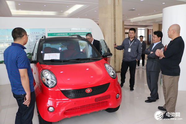 中国锂电新能源产业链调研团一行参观多氟多