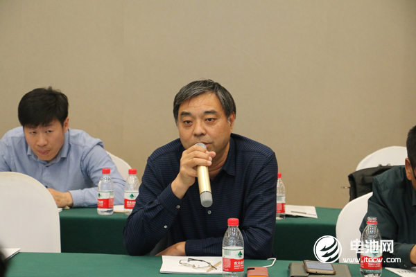 河南华瑞高新材料有限公司董事长吕秀夯