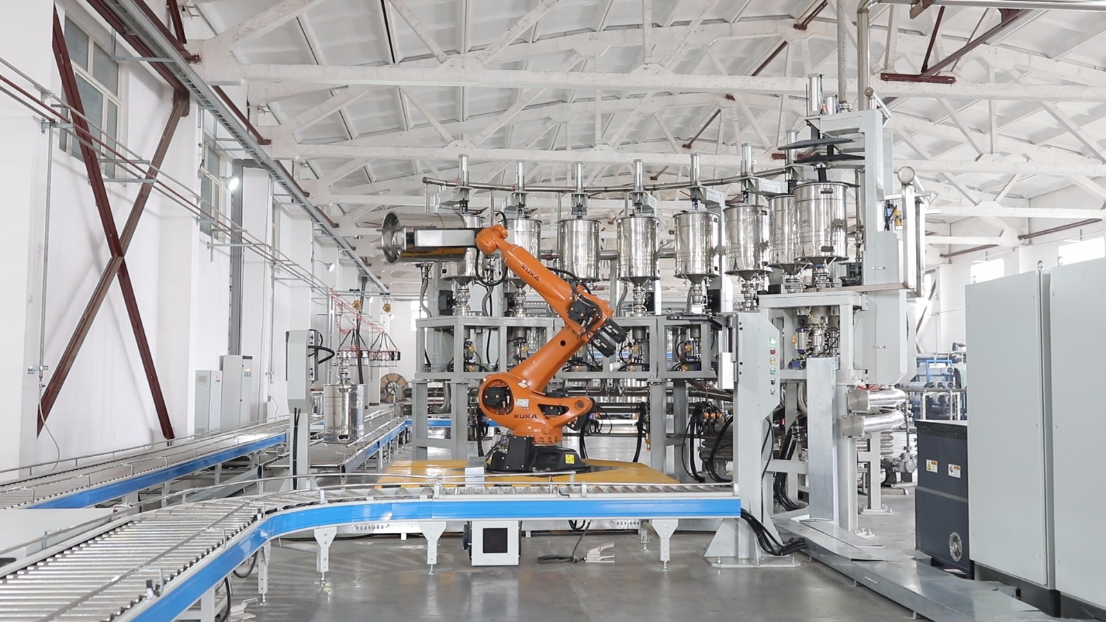 加快发展步代 多氟多将携新技术、新材料亮相CIBF2018