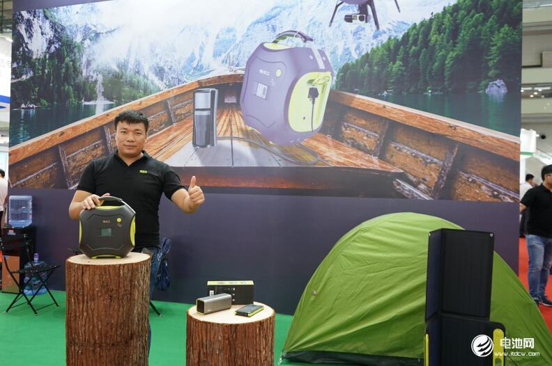电小二CIBF 2018发布新品 定义户外电源行业标准