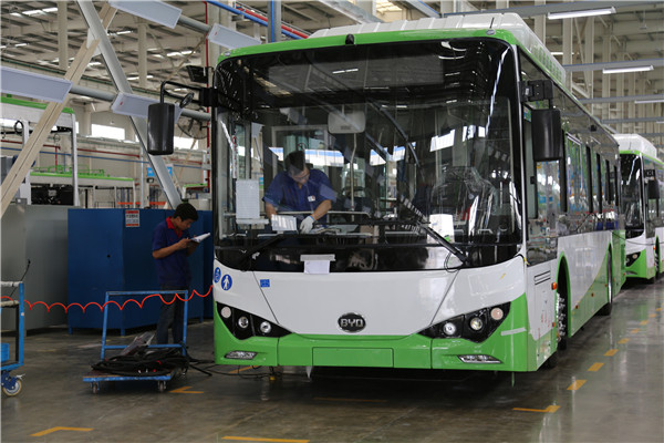 6月将生产K8S纯电动双层巴士 比亚迪客车西安工厂参观小记
