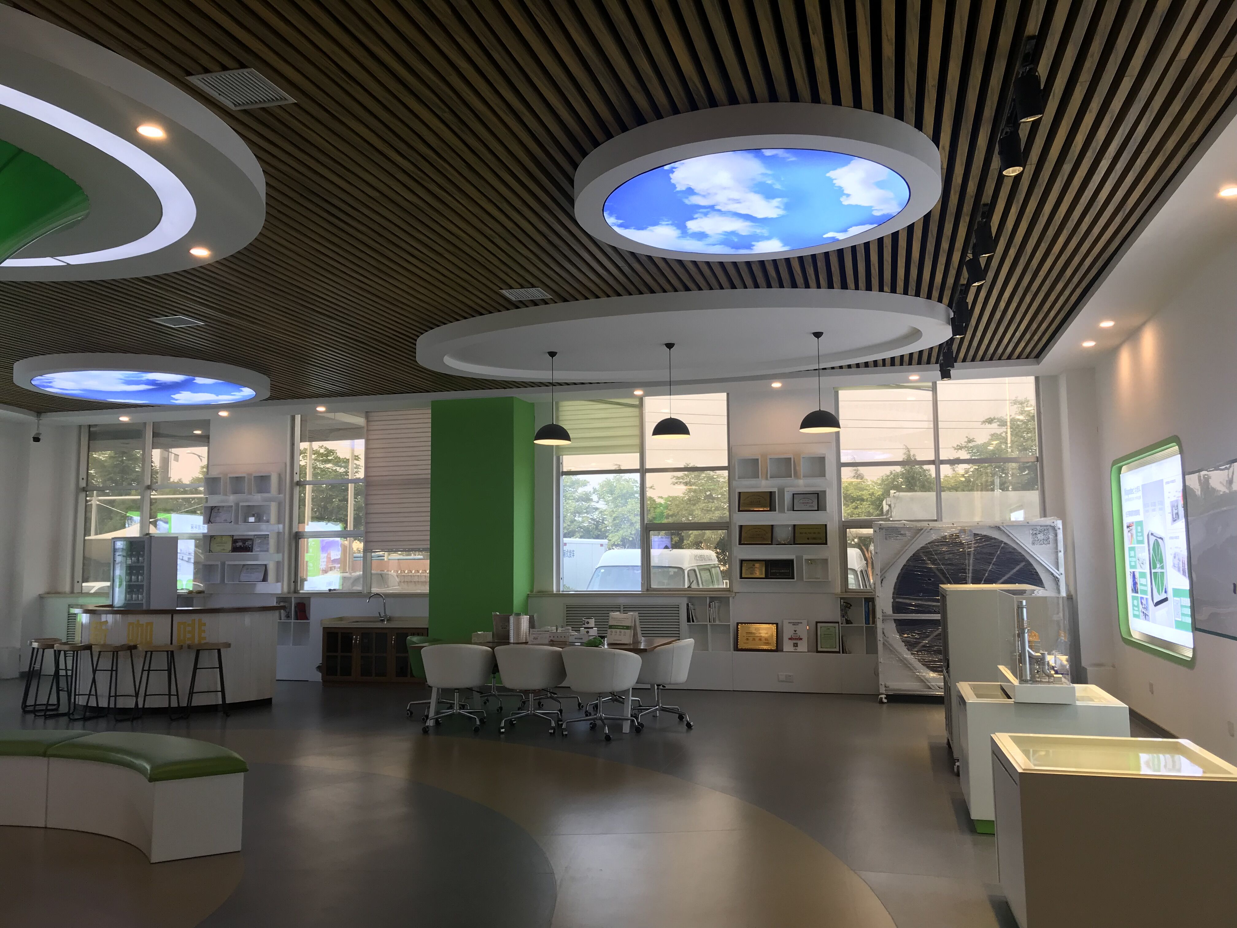 于清教一行应邀专程调研考察青岛华世洁、中科华联、蓝科途