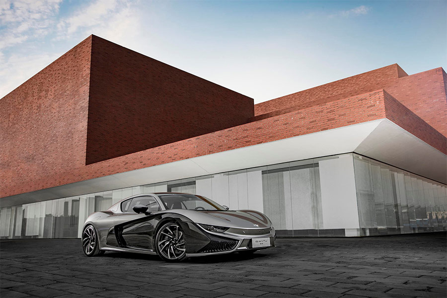 前途汽车首款量产车——前途K50下线