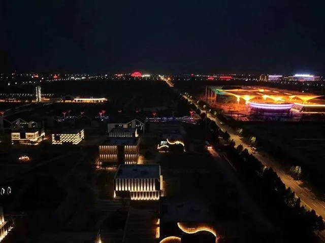 相约德州太阳能小镇 奥冠与您不见不散