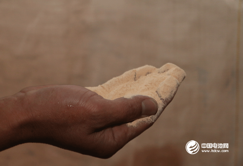 全球钴供应显着过剩或来临 需求不及供应增速致锂价腰斩