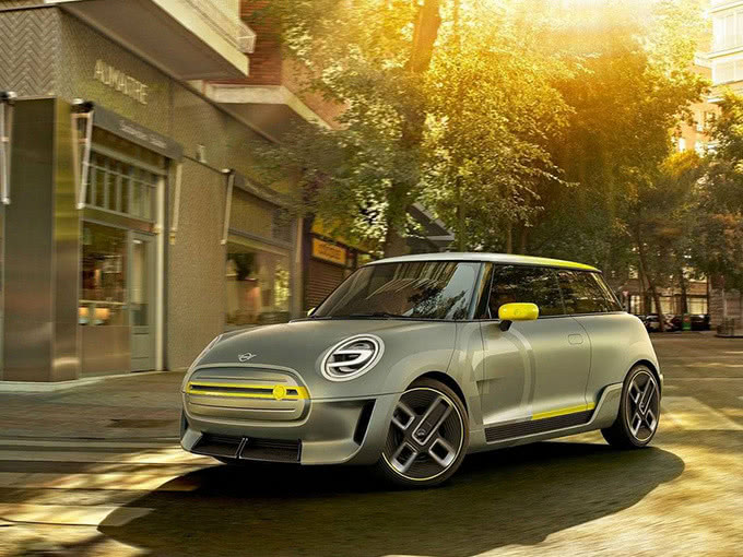 宝马MINI纯电动明年正式开卖 续航超奔驰smart电动版