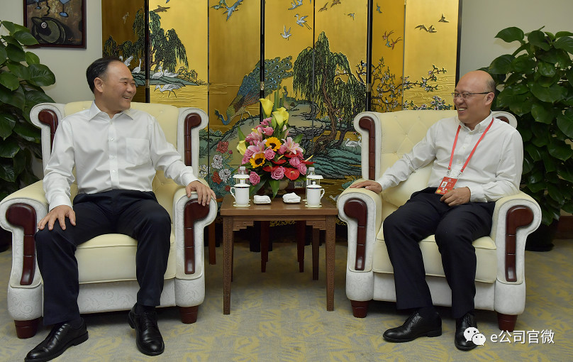 吉利控股集团董事长李书福