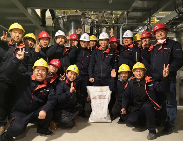 四川能投鼎盛锂业出产第一袋碳酸锂 预计2025年产值达100亿