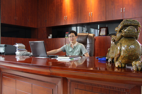 湖南中科星城石墨有限公司总经理皮涛