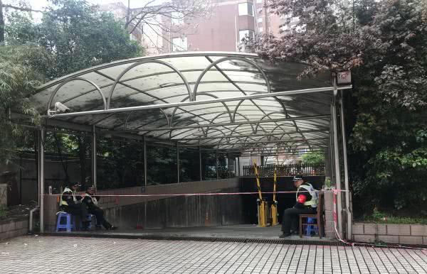 涉事车库已被封锁