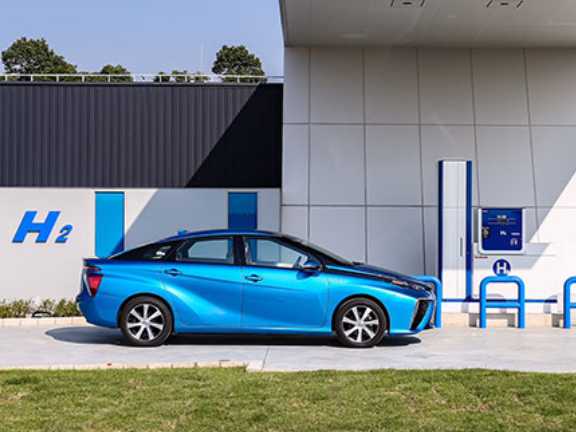 燃料电池汽车 图片来源：丰田汽车官网