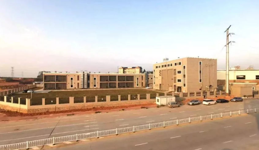 △晋江储能电站试点项目由福建省闽投配售电有限公司、宁德时代、中国电建集团福建省电力勘测设计院有限公司合资建设。