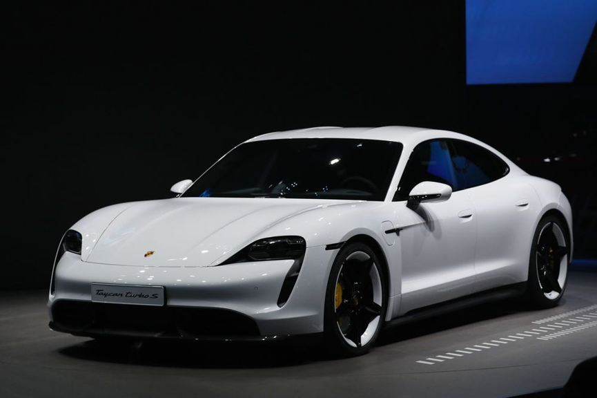 比尔·盖茨与马斯克隔空开火 