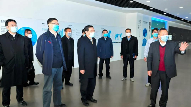 苗圩部长在北京调研医疗物资保障和企业复工复产情况