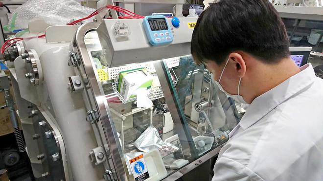 丰田研发新型氟离子电池 一次充电续航达1000公里